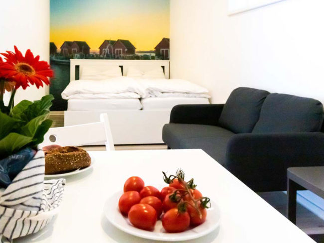 Schlafbereich mit Doppelbett